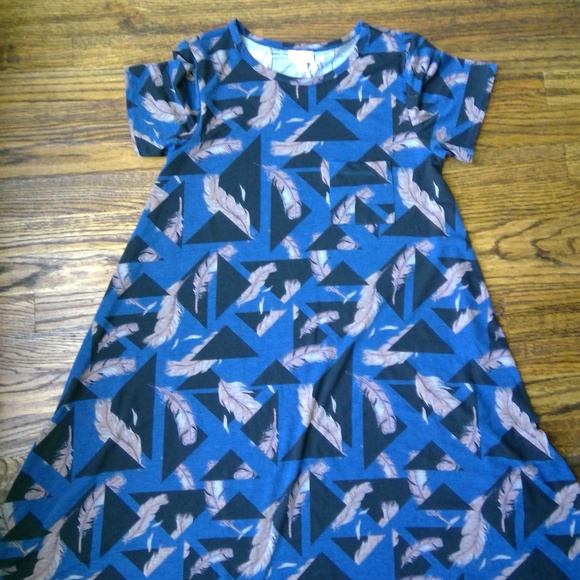 LuLaRoe Dresses & Skirts - LulaRoe Tshirt Dress with Pocket Size XS Blue
